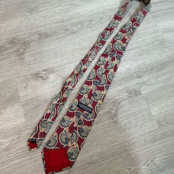 Kuppenheimer Men’s Clothiers Red Paisley Print Silk Tie - Picture 3 of 5